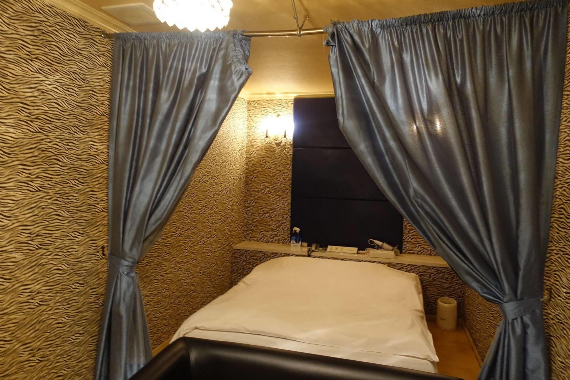 リベラル 男塾ホテルグループ (adults Only) 2*